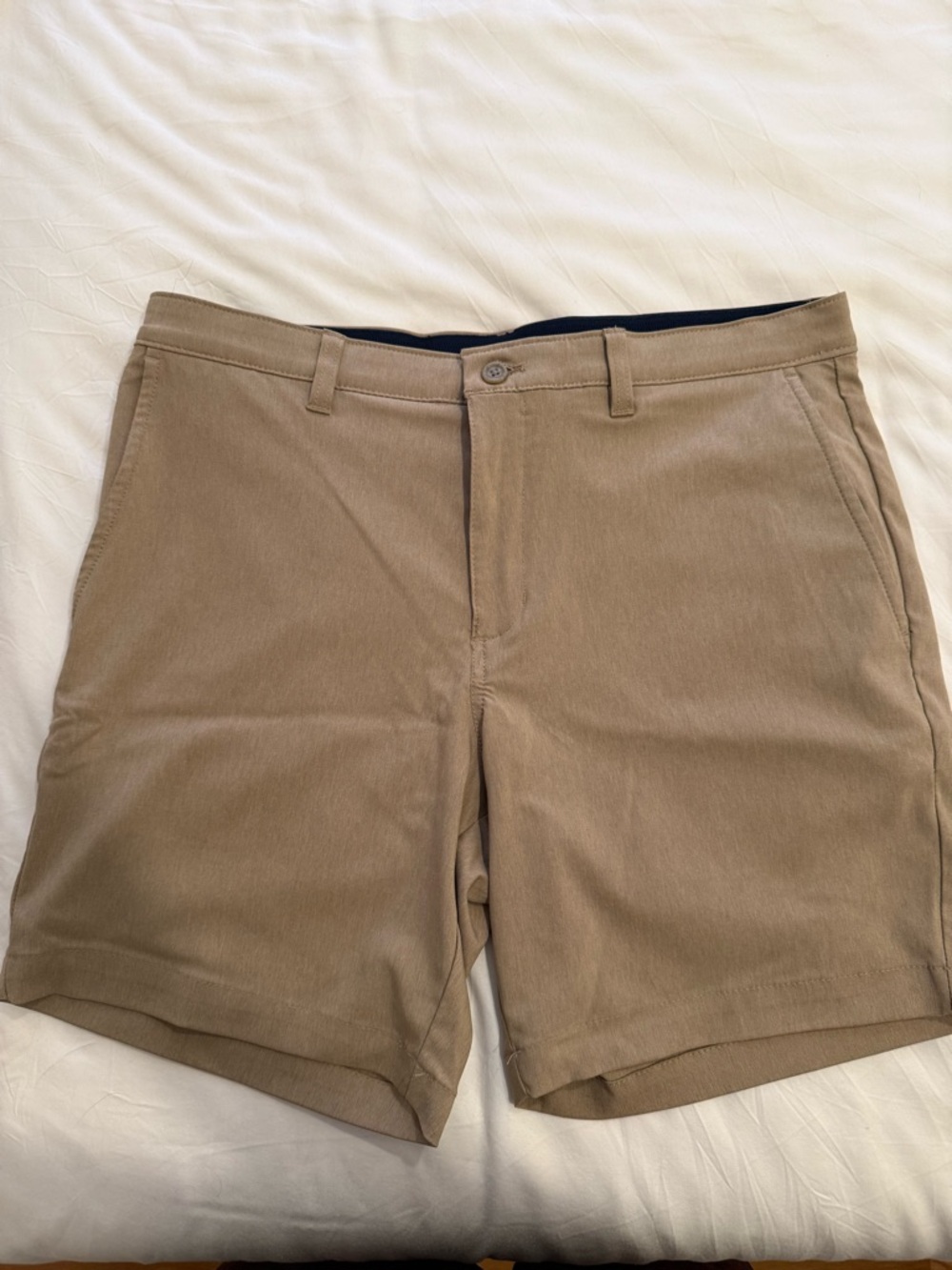 Men's Hybrid Casual Shorts in Tan